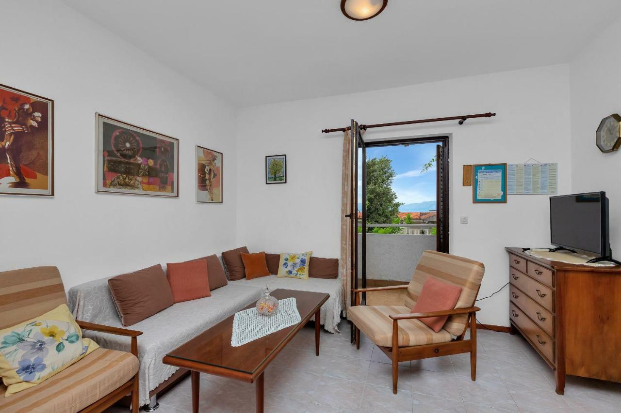 Tihana Makarska Bagian luar foto